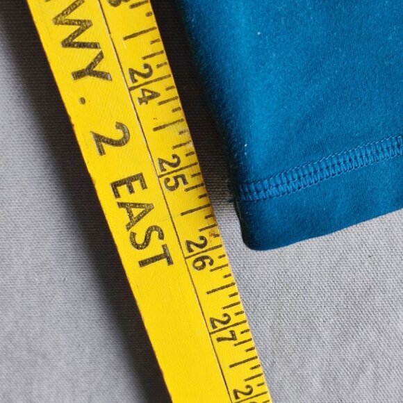 Under Armour Active wear leggings women's size 6 ? teal colour geometric pattern - Picture 9 of 9